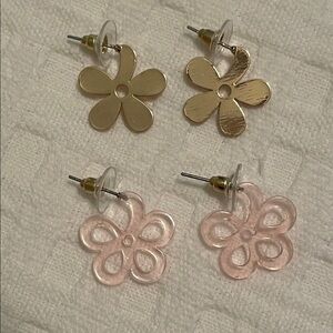 2 PAIRS OF JOE FRESH DAISY EARRINGS 🌸